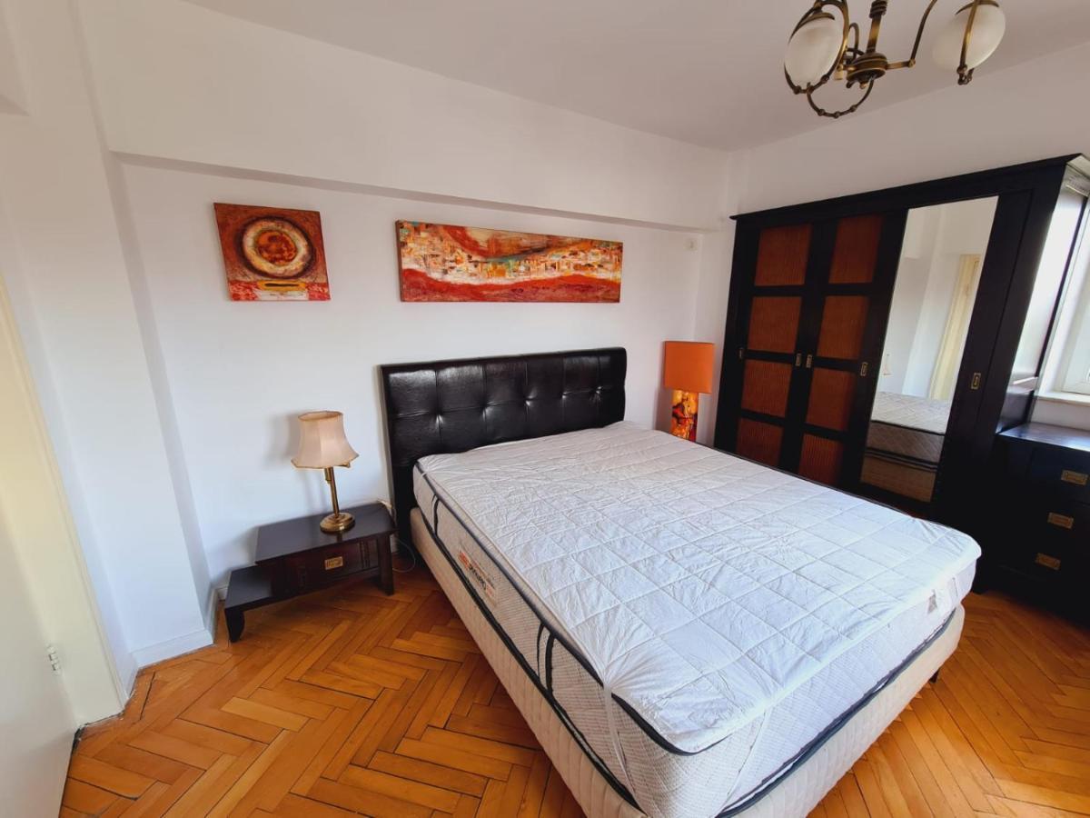 Old Town Apartment With Panoramic View Bucureşti Ngoại thất bức ảnh