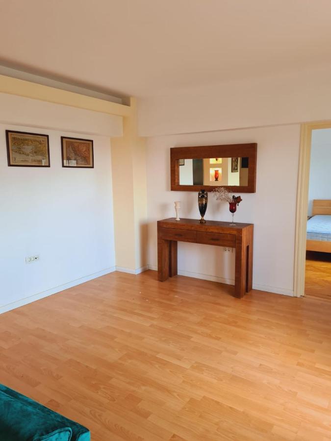 Old Town Apartment With Panoramic View Bucureşti Ngoại thất bức ảnh