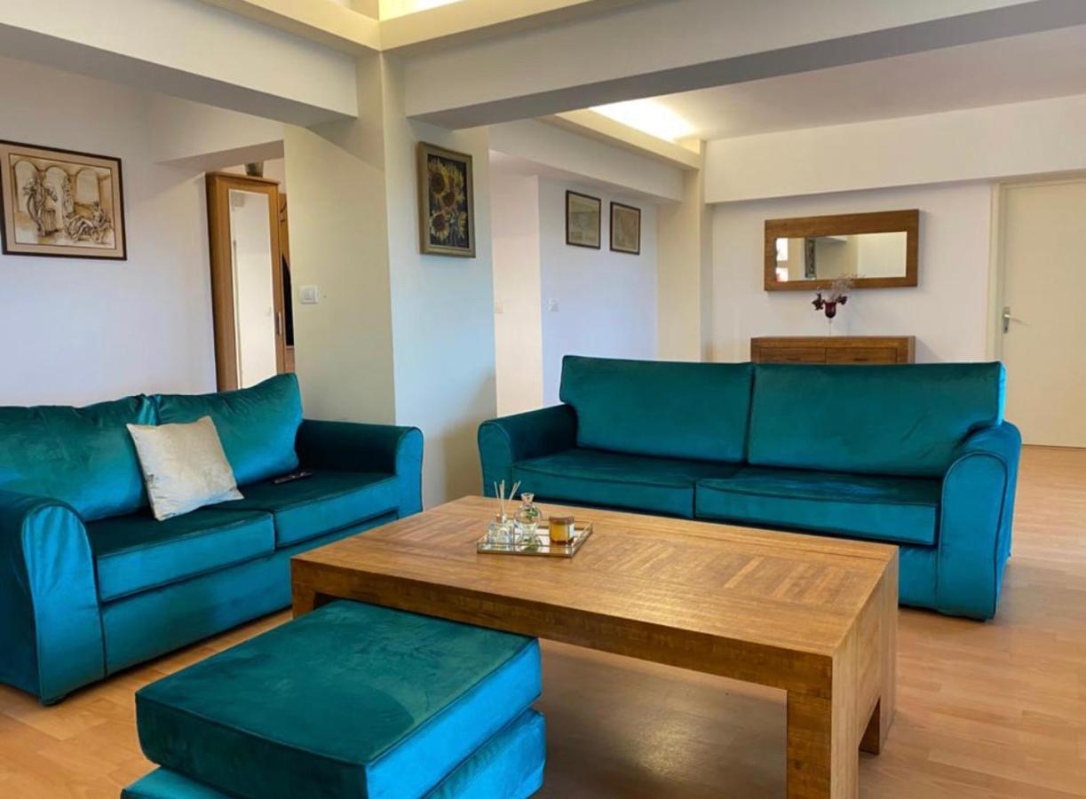 Old Town Apartment With Panoramic View Bucureşti Ngoại thất bức ảnh